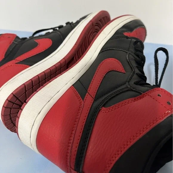 Men's Air Jordan 1 Retro '85 OG High Bred / Banned HV6674-067, Size 8 Red Black - Picture 8 of 10
